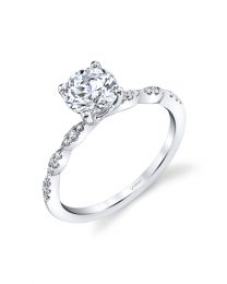 Fashionable Elegant Engagement Ring